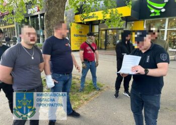 У Миколаєві двох поліцейських підозрюють у хабарництві