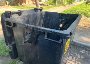 У Миколаєві за півтора місяця знищили 14 сміттєвих контейнерів. Збитки склали понад 100 тис.грн » Миколаївський Оглядач