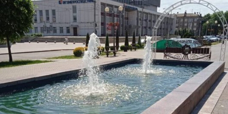 У Запоріжжі запустили фонтан Серця і декоративний фонтан Колодязь | Новости Запорожья