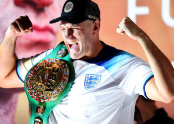 “Усик отбил голову Кличко”: Фьюри рассказал про спарринг украинцев – Спорт ):Бокс