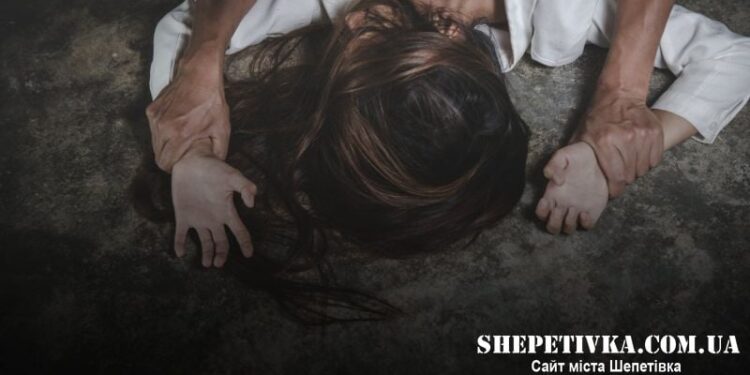 Жителя Шепетівщини підозрюють у зґвалтуванні власної малолітньої доньки —Хмельнитчина