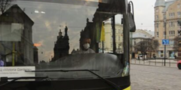 Зміна маршурту: у Львові перенесли кінцеву зупинку автобусу №45