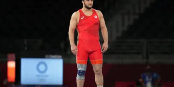 Олімпійський чемпіон з росії: «До Парижа треба їхати» | Боротьба |