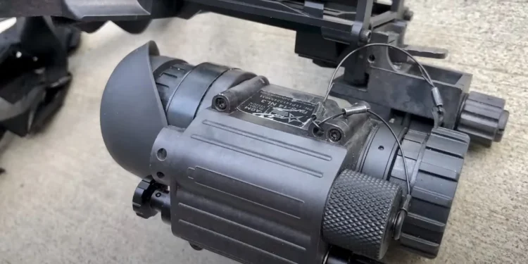 Прилад нічного бачення AGM PVS 14 NL1: Підніміть рівень своєї безпеки та ефективності