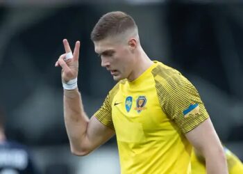 Довбик ответил отказом на предложение клубов из Серии А