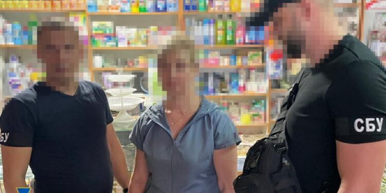 Продавчиня шпигувала за військовими на Запорізькому напрямку | Новини Запоріжжя