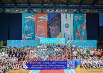 Грандіозною церемонією нагородження в ПС Венето завершились Всеукраїнські шкільні ліги Пліч-о-пліч – Федерація баскетболу України