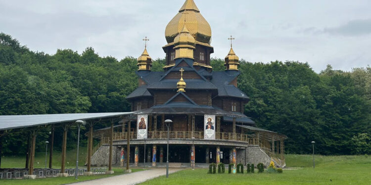 Історія монаха, який служить у Погінському монастирі, що на Івано-Франківщині