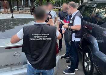 Ізмаїлець намагався замовити СБУ видворення африканця що залицявся до його знайомої