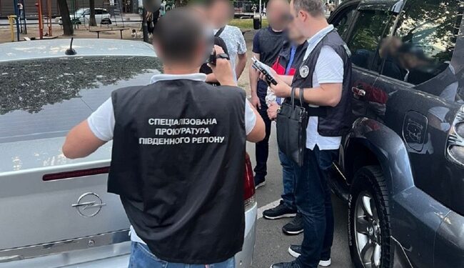 Ізмаїлець намагався замовити СБУ видворення африканця що залицявся до його знайомої