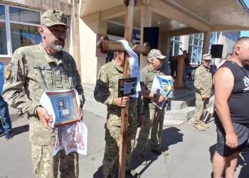 На Черкащині провели в останню путь молодого військового 