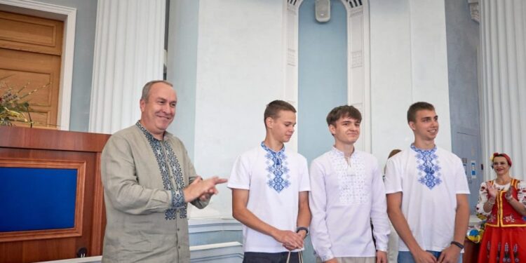 «Наші освітні перемоги», – Ігор Табурець подякував школярам за освітні здобутки – Новини Черкас