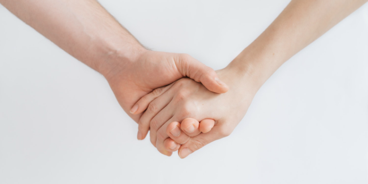 «Не побудовані на відповідальності», — священник з Івано-Франківщини про дошлюбні статеві стосунки