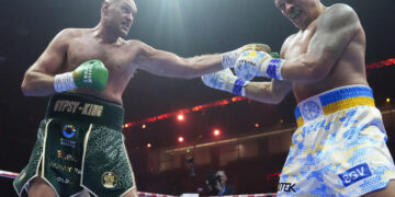 “Он станет бесспорным чемпионом”: катмен Фьюри удивил заявлением про реванш с Усиком – Спорт ):Бокс