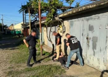 Поліцейського в Одесі затримали після одержання 25 тисяч