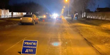 Розшукують водія, який збив 20-річну дівчину і утік