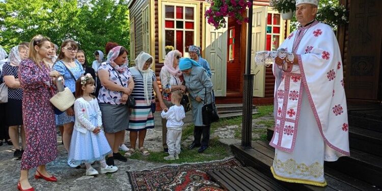 Сотні паломників відвідали святиню на Кременеччині