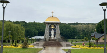 Священник з Івано-Франківщини відповів, чи може віра жити окремо від церкви