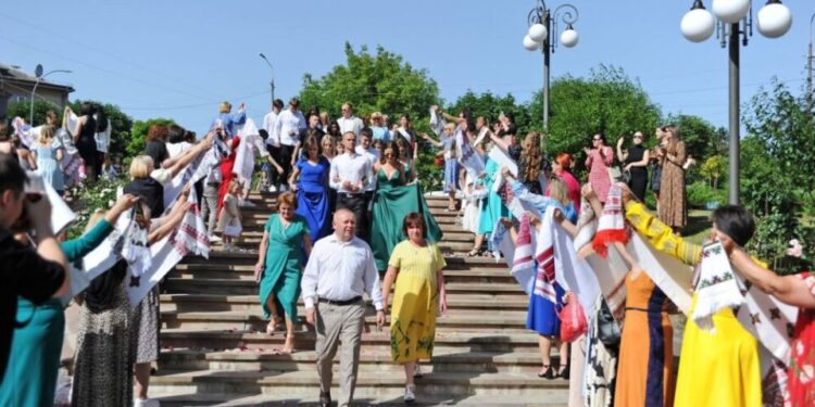 У Чорткові відбувся випускний
