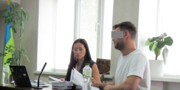 У Миколаєві відправили під варту підозрюваних у продажі автівок для ЗСУ