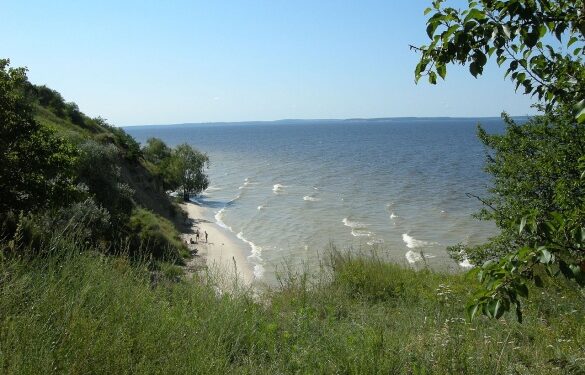 У власність держави повернули частину прибережної захисної смуги Кременчуцького водосховища Дніпра та його гідроспоруди