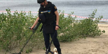 У Запоріжжі легендарний пес Патрон взяв участь у навчаннях ДСНС – репортаж із заходу | Новости Запорожья