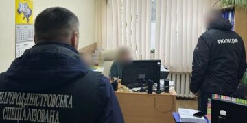 В Одесі привласнили гроші на закупівлі палива для ЗСУ: причетні посадовці