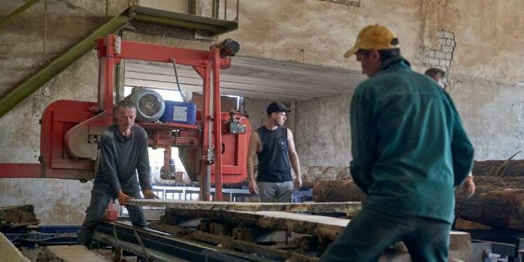 «єРобота»: як підприємства Черкащини залучають гранти на розвиток – Новини Черкас