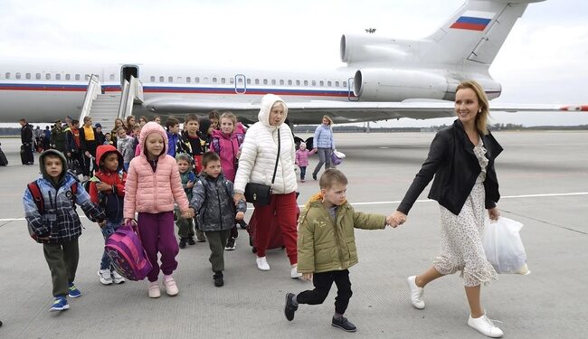 З окупованих регіонів Херсонщини росіяни планують вивезти  на “оздоровлення” понад дві тисячі дітей