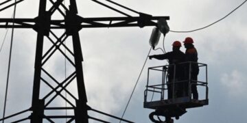 Запорізькі енергетики дістали осколкових поранень – один з них у реанімації | Новости Запорожья