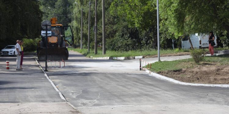 У парку Перемоги в Запоріжжі ліквідували наслідки ворожого удару | Новини Запоріжжя