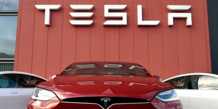 Акції Tesla за добу впали на майже 10% – Экономика