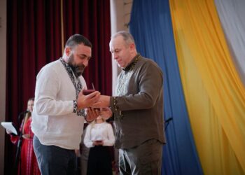 “Багато статей нашої Конституції буквально написані кров’ю борців за волю України”, – Ігор Табурець – Новости Черкасс