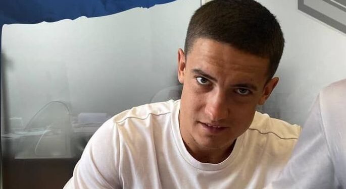 Чайка оголосила про перехід двох гравців