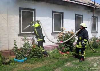 Дитячі пустощі з вогнем спричинили пожежу на Золотоніщині — Новости Черкасс