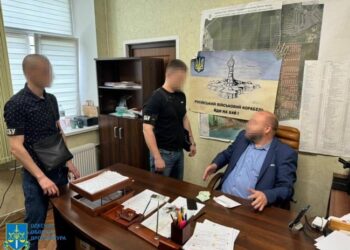 Допомагав військовозобов’язаним уникнути мобілізації: судитимуть посадовця Фонтанської ОТГ