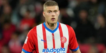 Эпопея с будущим Довбика продолжается. Теперь Артем согласовал личный контракт с «Ромой»