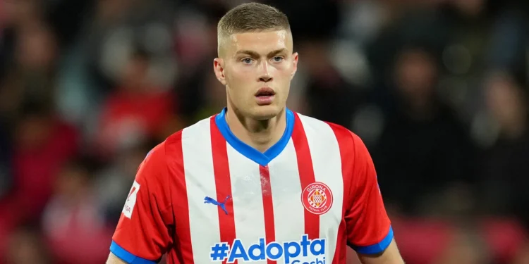 Эпопея с будущим Довбика продолжается. Теперь Артем согласовал личный контракт с «Ромой»