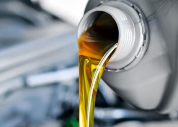 Как выбрать и купить моторное масло Лотос 10W-40