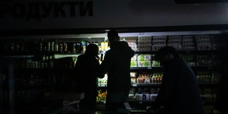 Як підприємцям Полтавщини зберігати продукти без світла