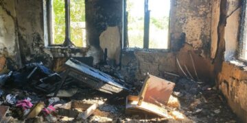 Ледь не згоріла заживо: на Звенигородщині чоловік підпалив будинок співмешканки