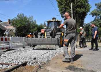 «Миколаївелектротранс» продовжує ремонт трамвайної колії » Миколаївський Оглядач