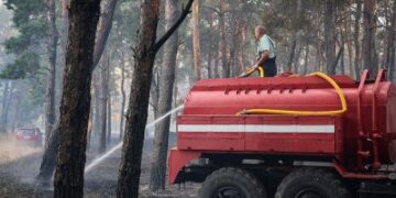 “Миколаївщина у вогні:” минулої доби виникло 37 пожеж, в більшості випадків горів сухостій » Миколаївський Оглядач