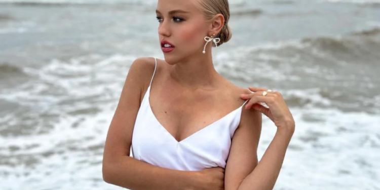 Мода 90-х знову в тренді: які джинси та сукні слід носити прямо зараз – Экономика