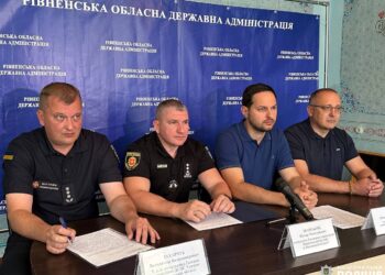 На Рівненщині розглядають кілька версій смертельної ДТП, де загинули 14 людей