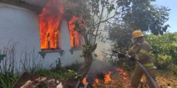 На Звенигородщині горіли два будинки