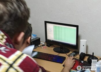 Одесит створив ботоферму для росіян й отримував від них рублі за співпрацю