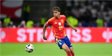 Один из героев Евро-2024 Ламин Ямал требует пересмотра контракта в испанской “Барселоне”