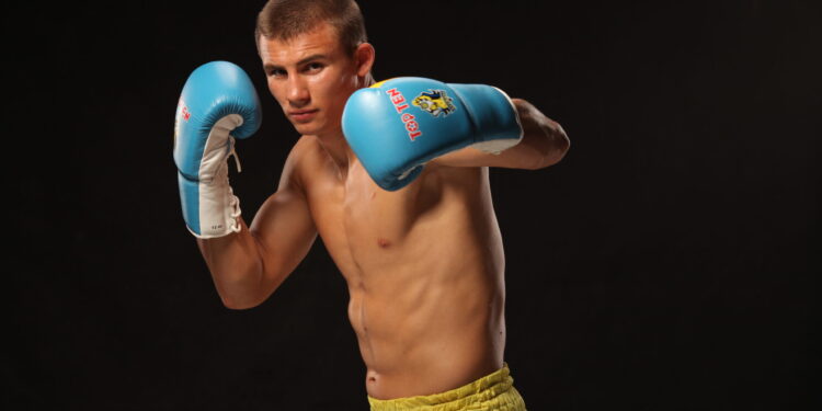 Олімпійські ігри 2024: полтавський боксер Хижняк переміг