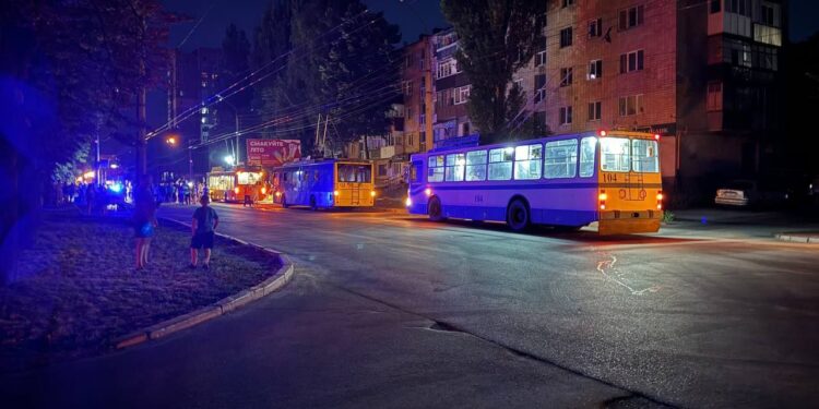 Протести проти відклчення світла: шукають підбурювачів